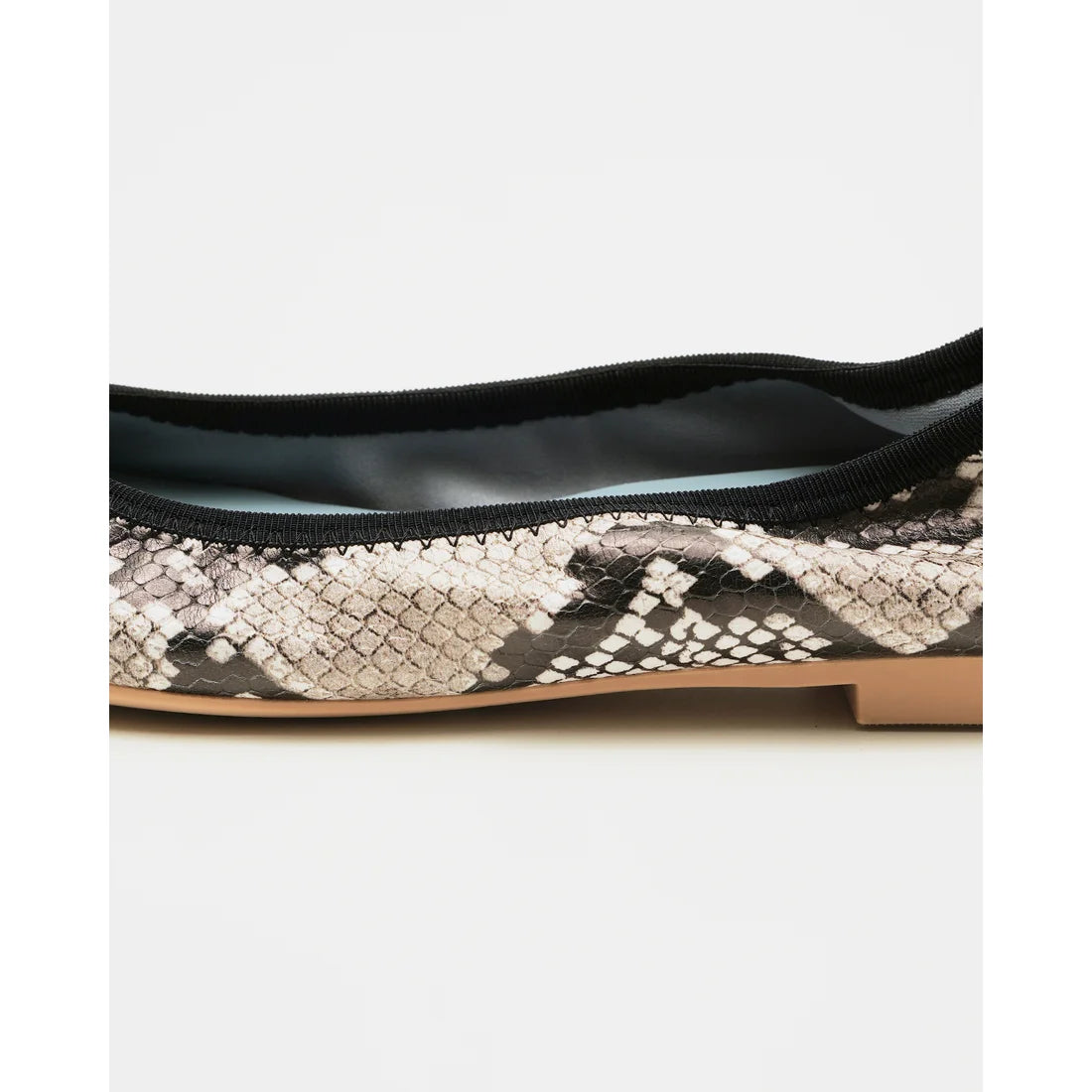 日本製【珍珠色調防水】Emma Francis 真皮 尖頭平底芭蕾舞鞋(01b-L P371)(Python pattern leather smooth) （パイソン柄 レザースムース）