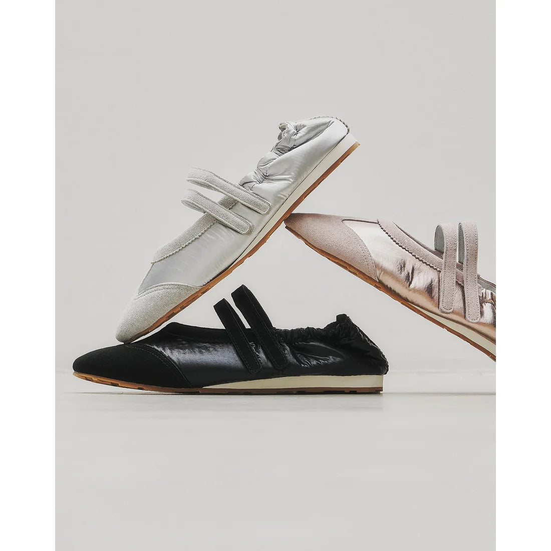 【新品預訂】日本製Emma Francis   彈性褶邊瑪麗珍芭蕾舞鞋（黑色天鵝絨皮革）(09k-NY 101)