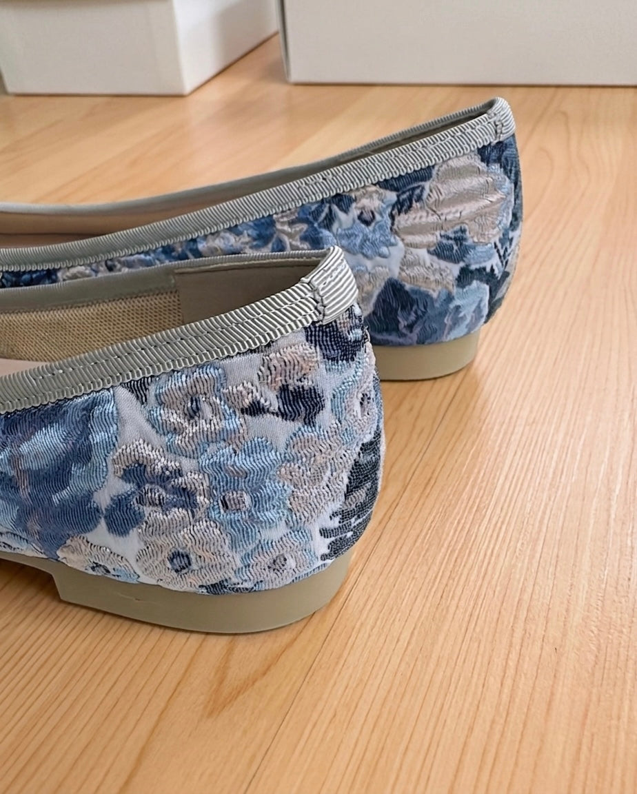 【香港限定】日本製 Launa lea 立體復古提花羅緞蝴蝶平底鞋 (BH1605A)(淺藍色 / L Blue)