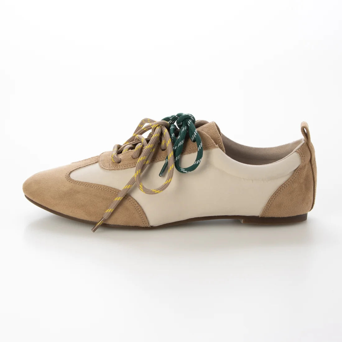 【新品預訂】日本製 Lauf Oletta 雙色混搭鞋帶輕盈運動鞋(LP147 BEIGE-S/C) (杏色)