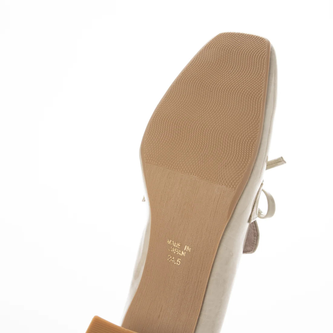 日本製 Launa lea 粗跟抗水樂福鞋 (R9008) Ivory E