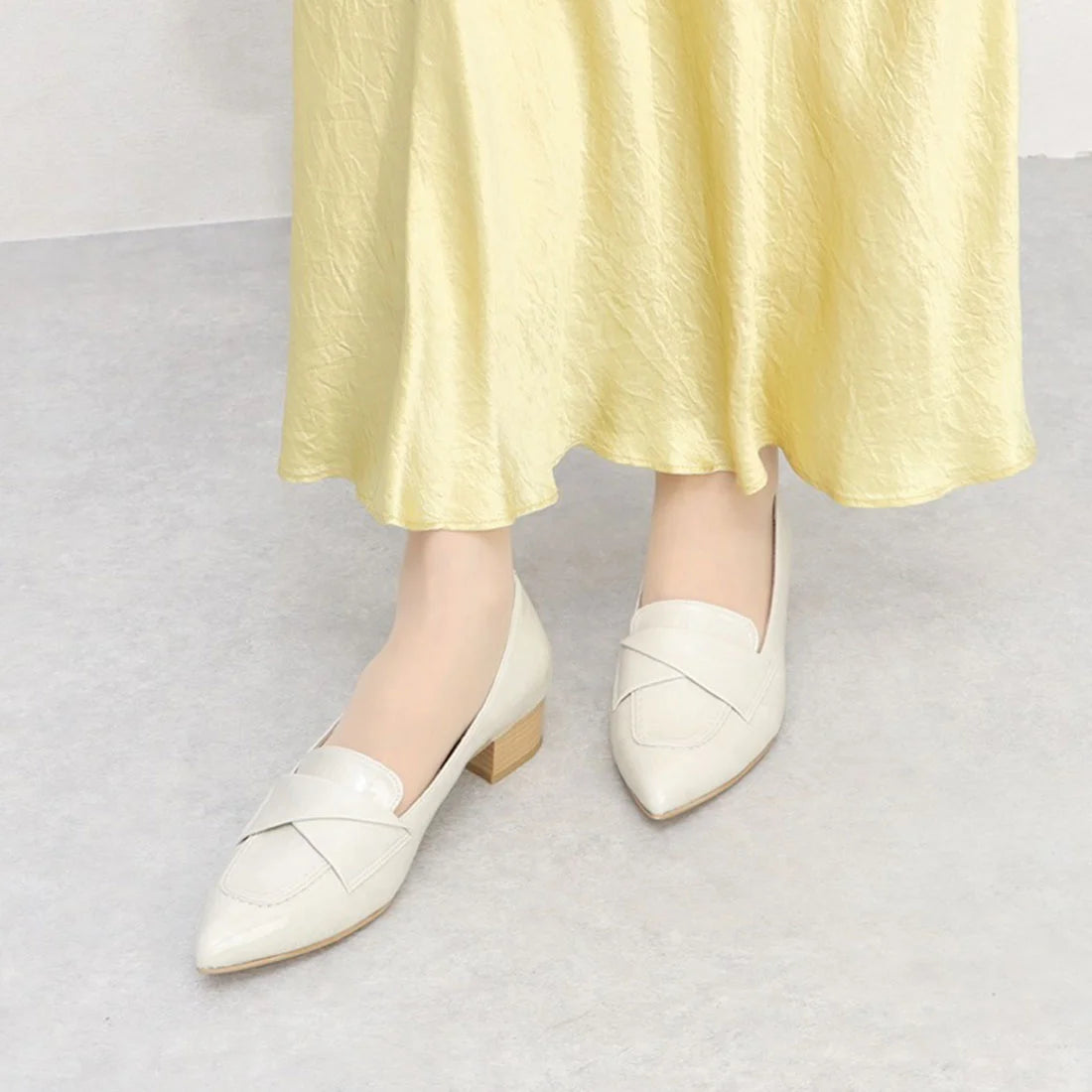 【新品預訂】日本製 Launa lea [雨天應對] 3.5cm粗跟抗水樂福鞋 (R9009) Ivory E