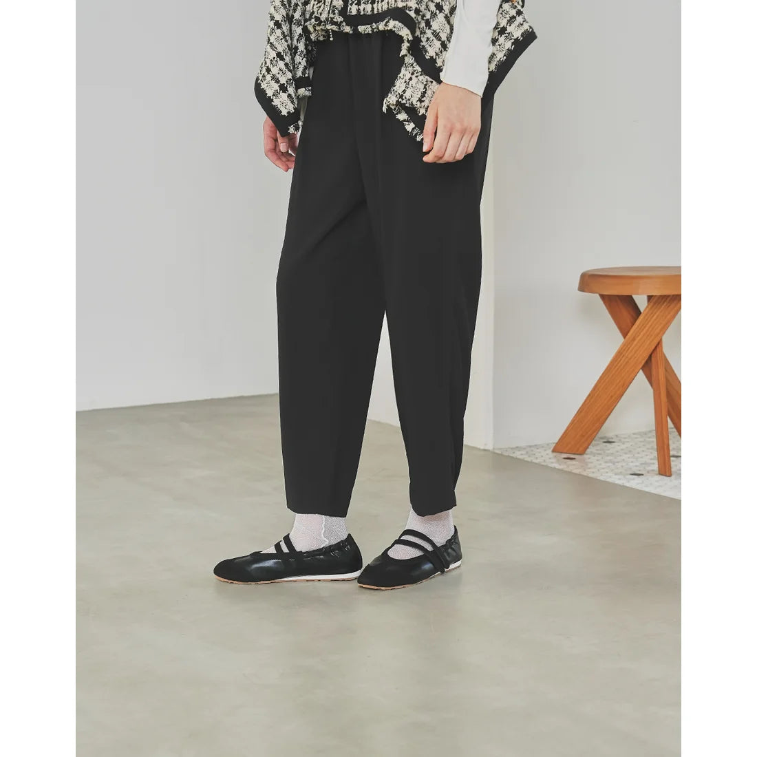 【新品預訂】日本製Emma Francis   彈性褶邊瑪麗珍芭蕾舞鞋（黑色天鵝絨皮革）(09k-NY 101)