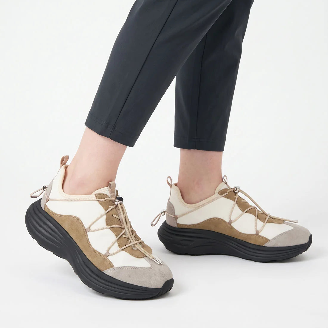 【新品預訂】日本 Lauf Oletta 4.5cm 厚底軟彈性運動鞋 (L155 Beige-Z)(杏色)