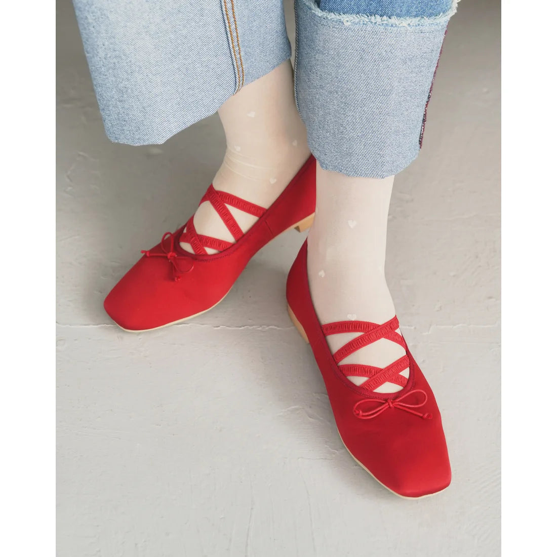 【新品預訂】日本製Emma Francis 交叉橡筋帶方頭平底芭蕾舞鞋（紅色緞面）(03ac-ST 135)