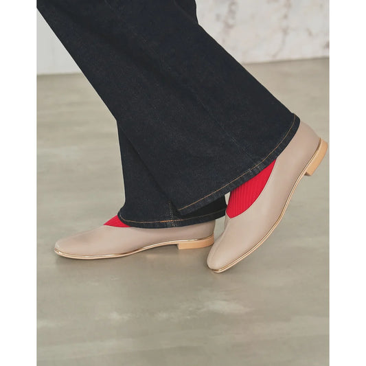 【新品預訂】日本製Emma Francis   V形中心接縫金線平底鞋（炭灰色光滑）(03aa-P 155) C/GRY