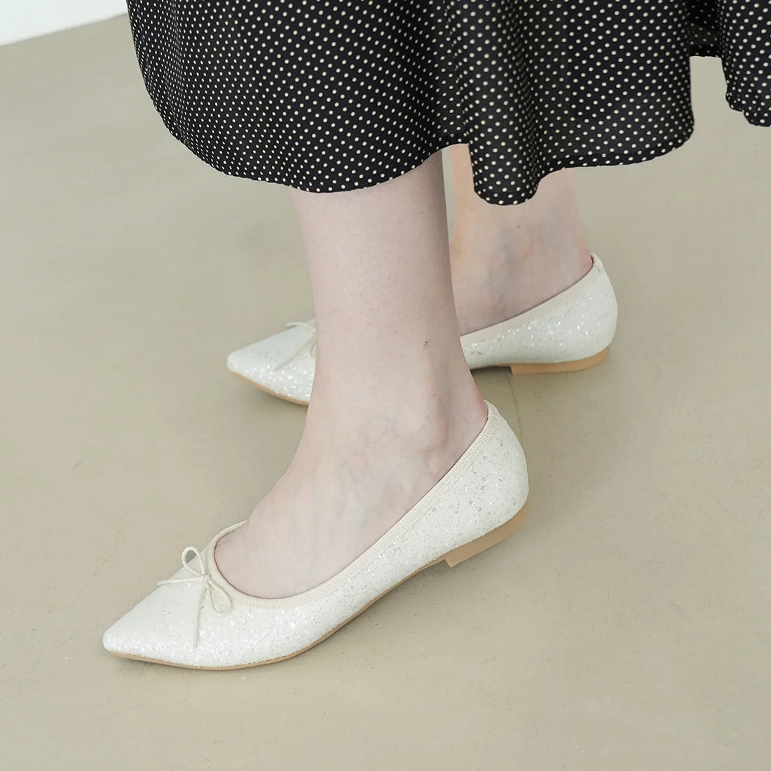 日本製 Launa lea 閃耀亮片尖頭芭蕾鞋 ( B4601A ) (白色/White)