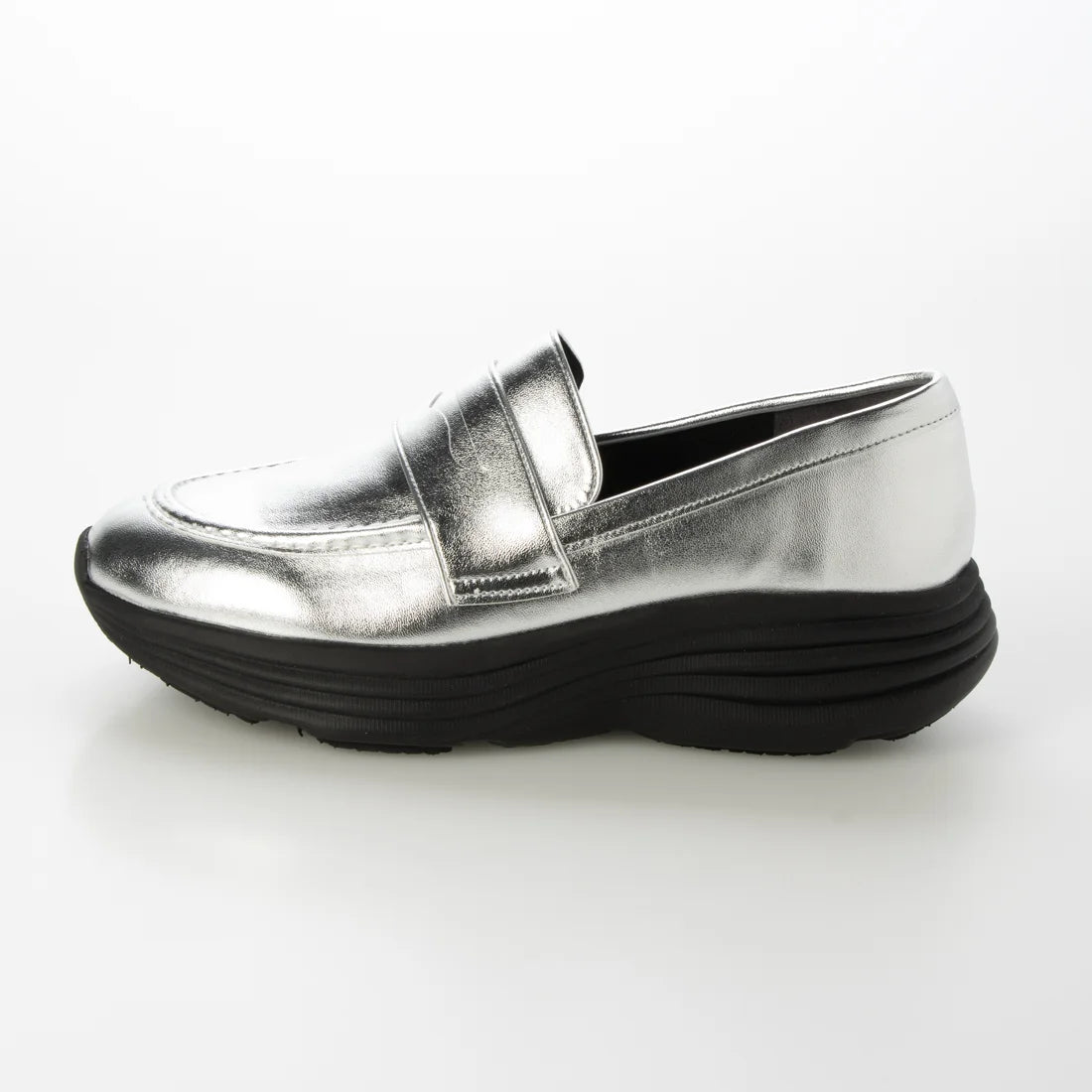 【新品】日本潮牌Lucida 日本製 銀色 Biham Light 輕盈 4.5cm厚底樂福鞋 (LC-5000 SLV )