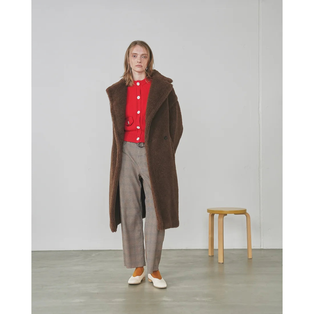 【新品預訂】日本製Emma Francis   V形中心接縫金線平底鞋（象牙色光滑）(03aa-P 177) IVO