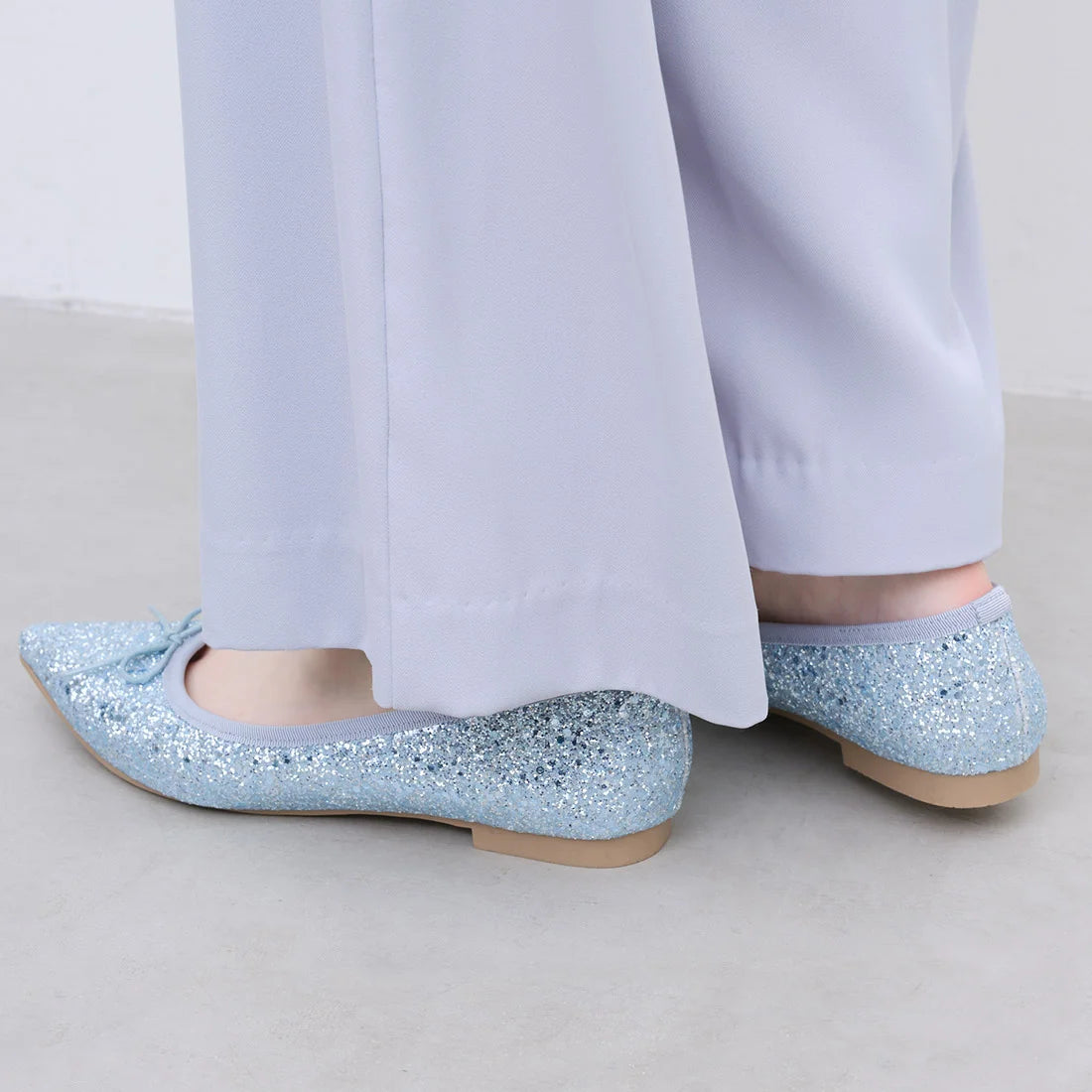 【新品預訂】日本製 Launa lea 閃耀亮片尖頭芭蕾鞋 ( B4601A ) (淺藍色 Z / L Blue Z )