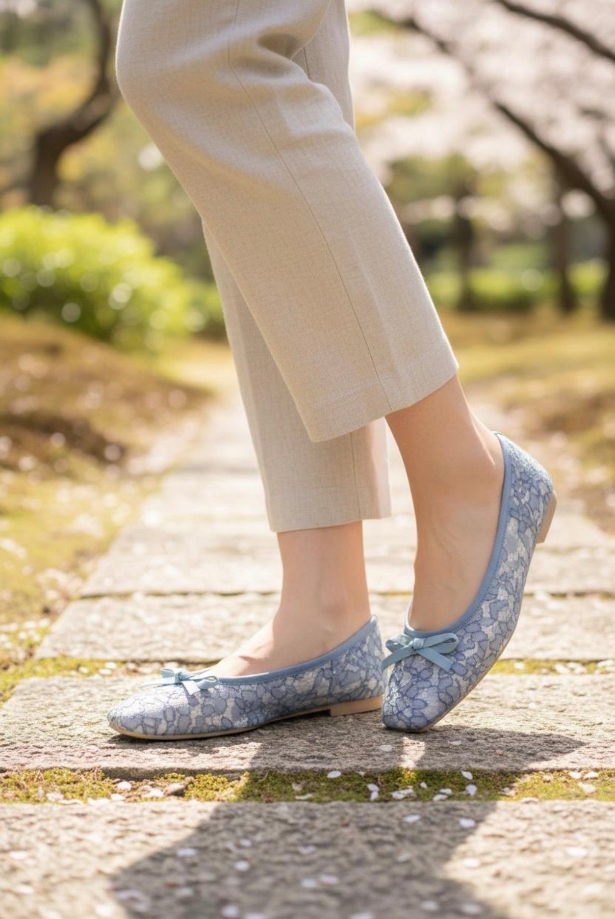 【香港限定】日本製 Launa lea 蕾絲方頭平底鞋 (BH7607A)(藍色 / Blue)