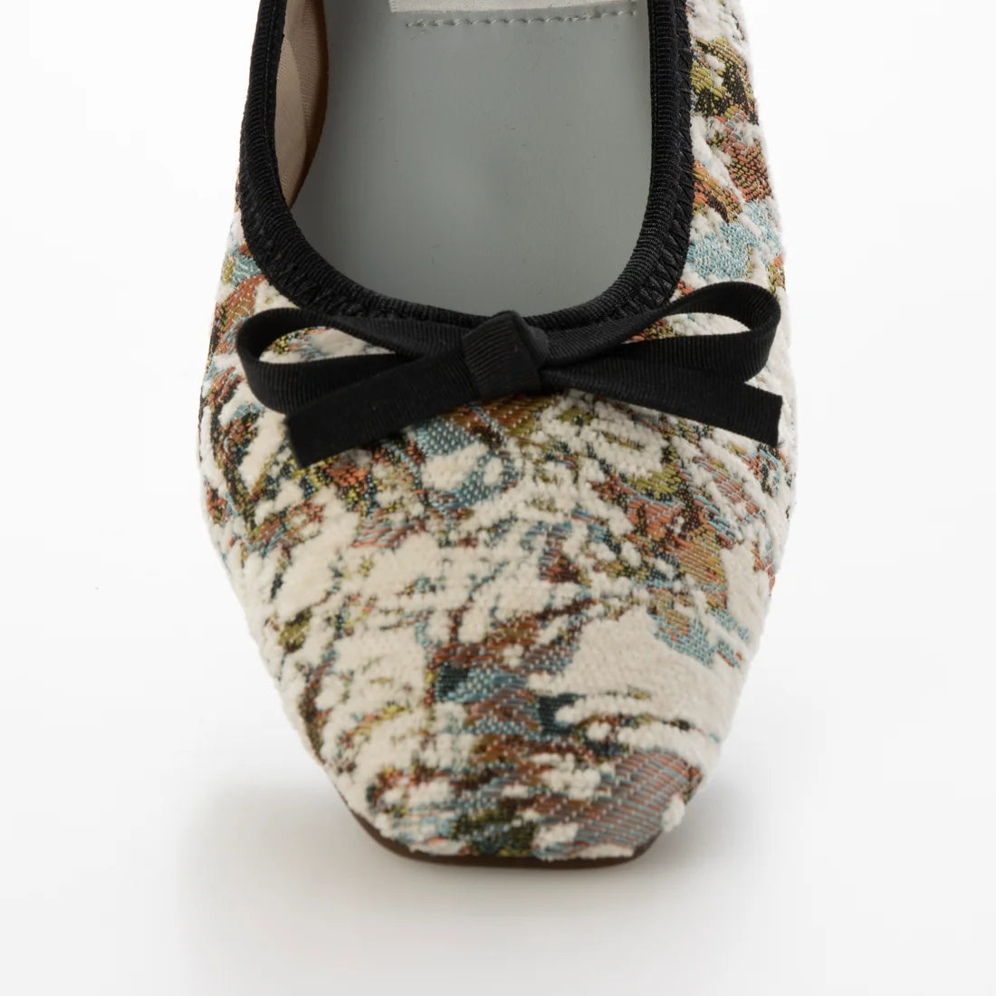 【新品預訂】日本製 Lauf Oletta柔軟褶皺無縫一體式芭蕾舞鞋 (LH109 Ivory Z/C) (象牙色)