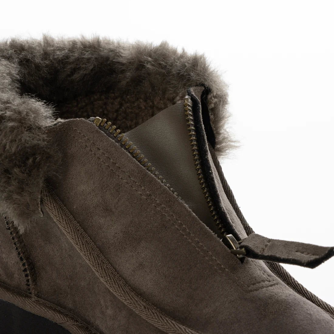 【新品現貨】Lauf Oletta 3.5cm厚底麂皮羊毛絨短靴(L131)(D.GRAY-S)