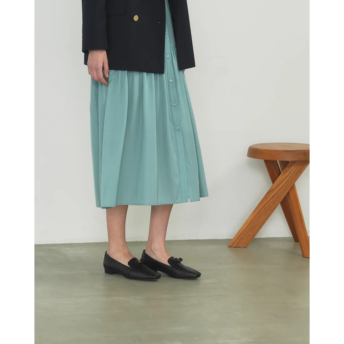 【新品預訂】日本製Emma Francis 2cm跟 小蝴蝶结乐福鞋 (2001h-P 101)(黑色 光滑)