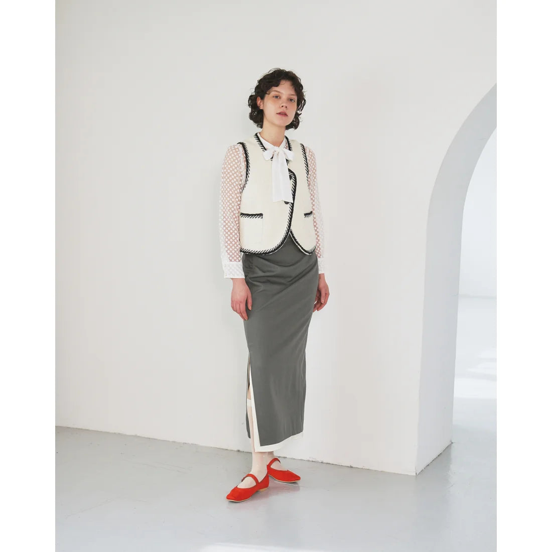 【新品預訂】日本製Emma Francis  防撥水方頭瑪麗珍（橙色絨面）(2001g S129)