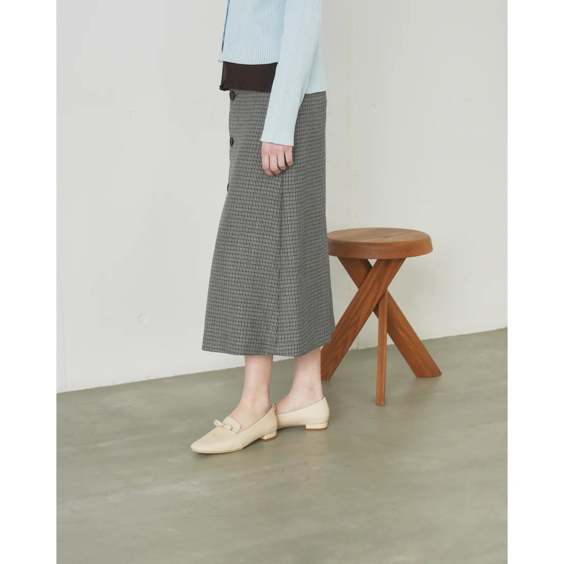 【新品預訂】日本製Emma Francis 2cm跟 小蝴蝶结乐福鞋 (2001h-P 177)(象牙色 光滑)