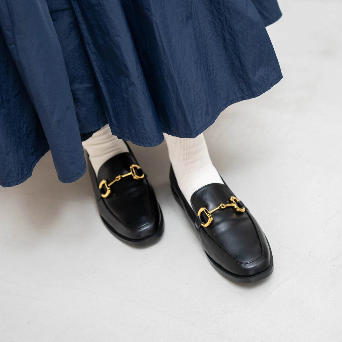 日本製  Launa lea 金色比特樂福鞋 (500) (黑色／Black )
