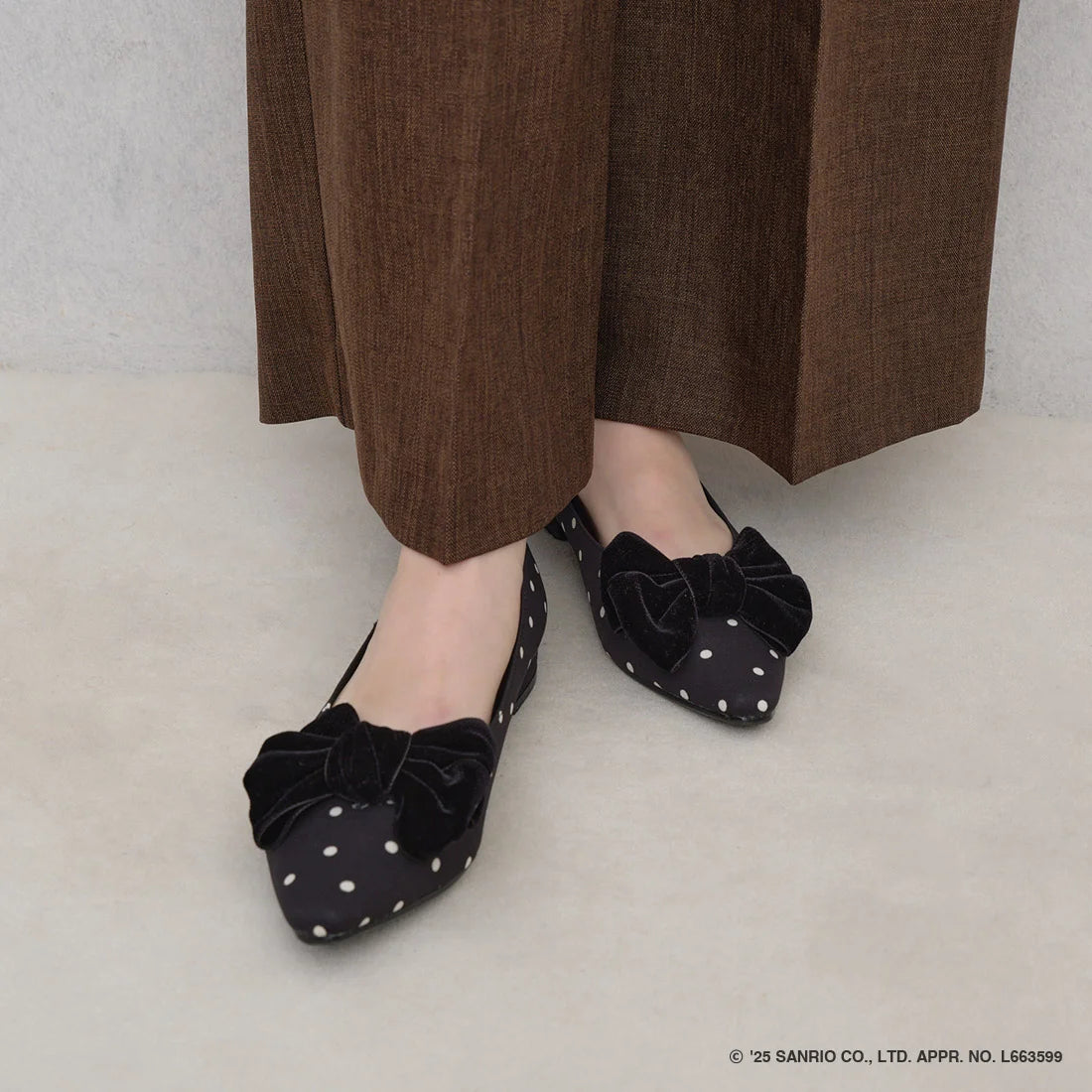 【限定品預訂】售完即止【HELLO KITTY × Launa lea 特別聯名】日本製蝴蝶結平底鞋 (460K)(黑色/Black Z/C)