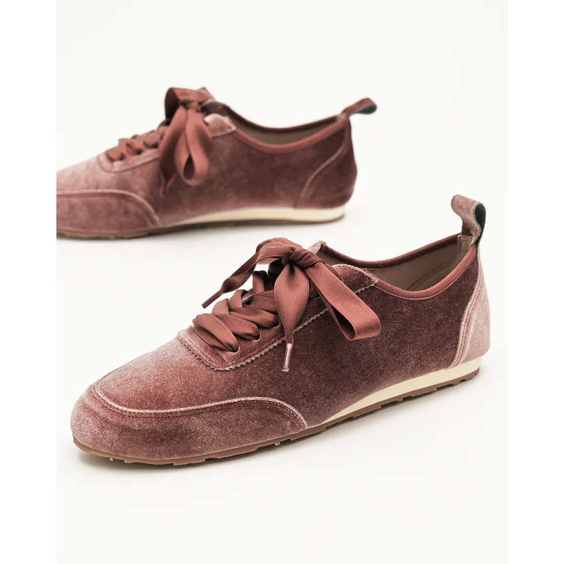 【新品預訂】日本製Emma Francis 輕盈薄底絨毛運動鞋（粉色天鵝絨）(09g-V 144)