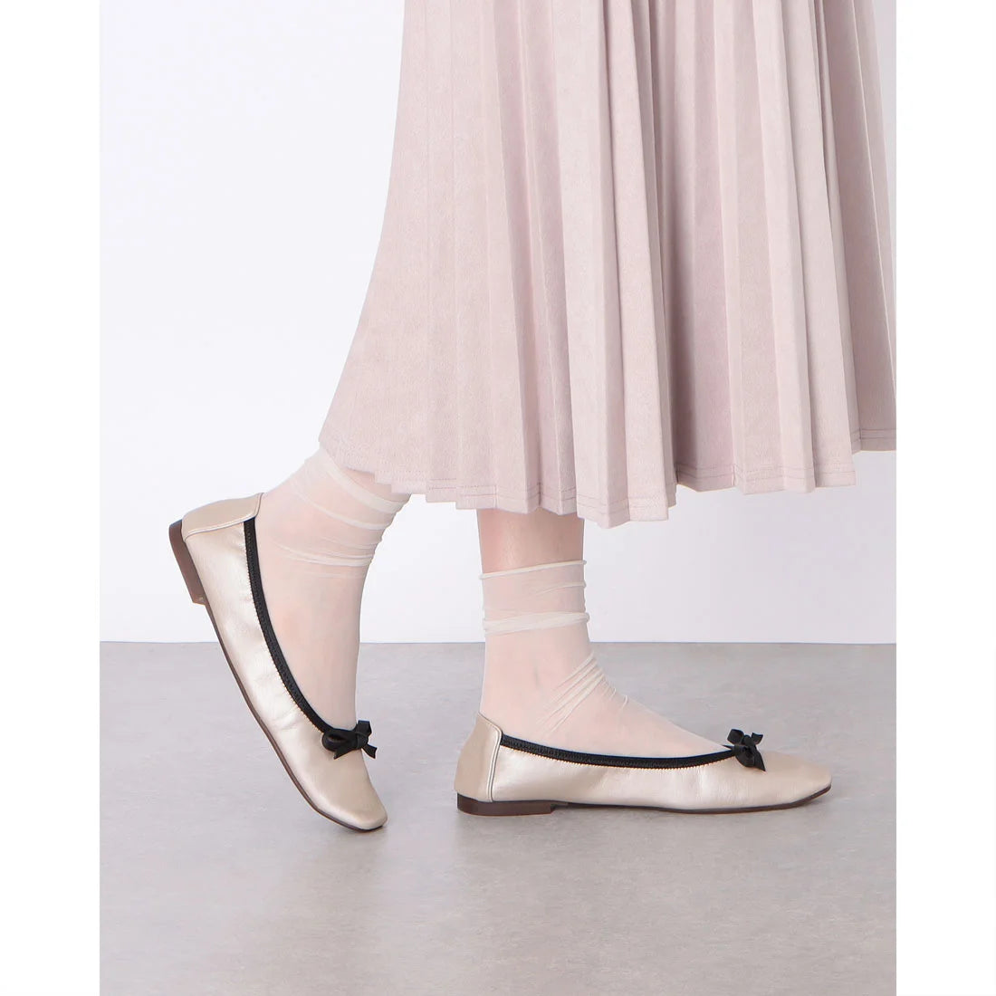 【新品預訂】日本製 Lauf Oletta [All Weather] 全天候柔軟無縫一體式褶皺芭蕾舞鞋 (LRH109 Platinum) (白金色)