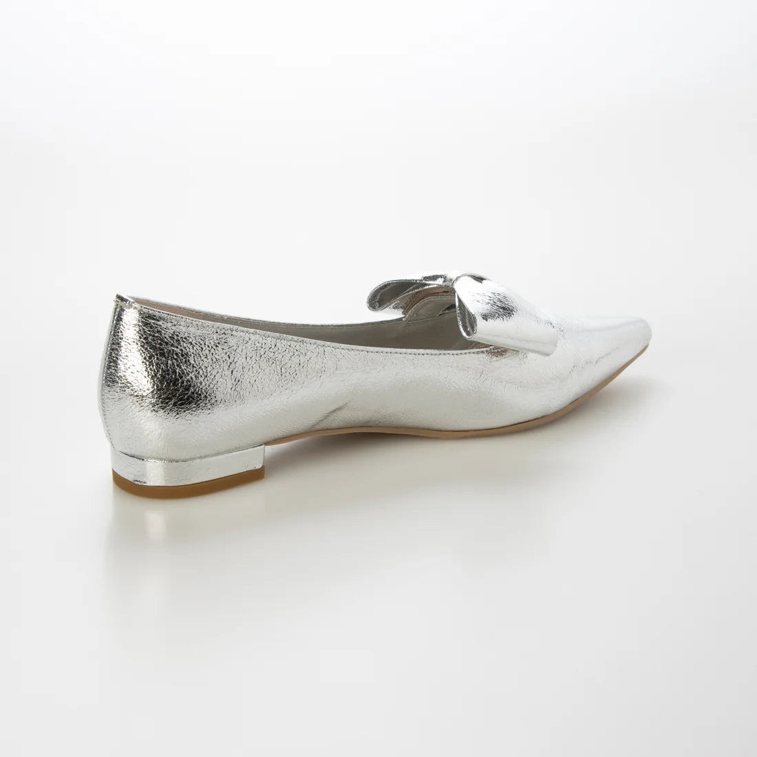 【新品預訂】日本製 Launa lea 尖頭蝴蝶結平底鞋（615）(銀色 / Silver)