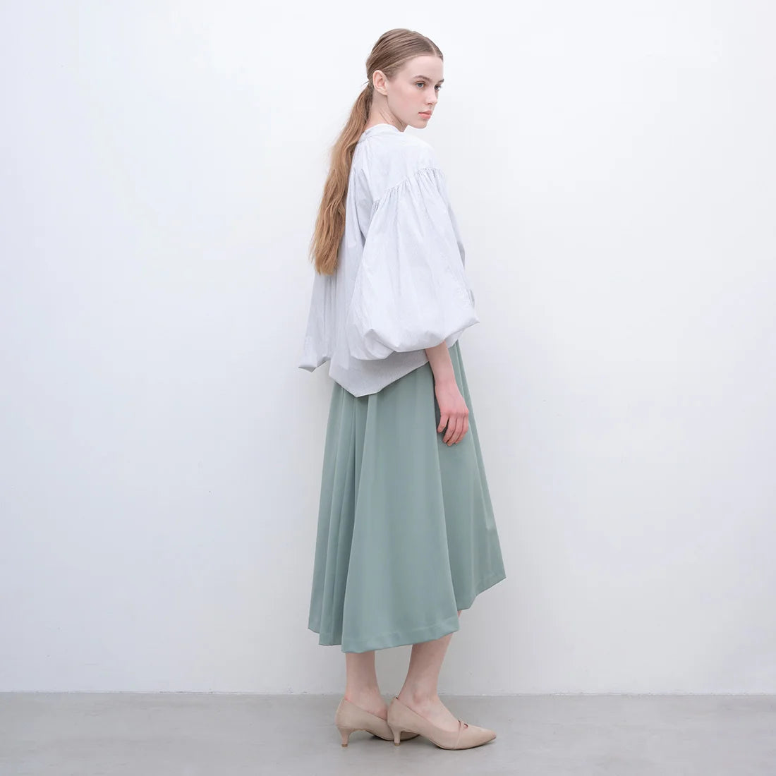 【新品預訂】日本製 Launa Lea 5cm踭高迷你金屬圖案高跟鞋 (610) (淺杏色 S / L Beige S)