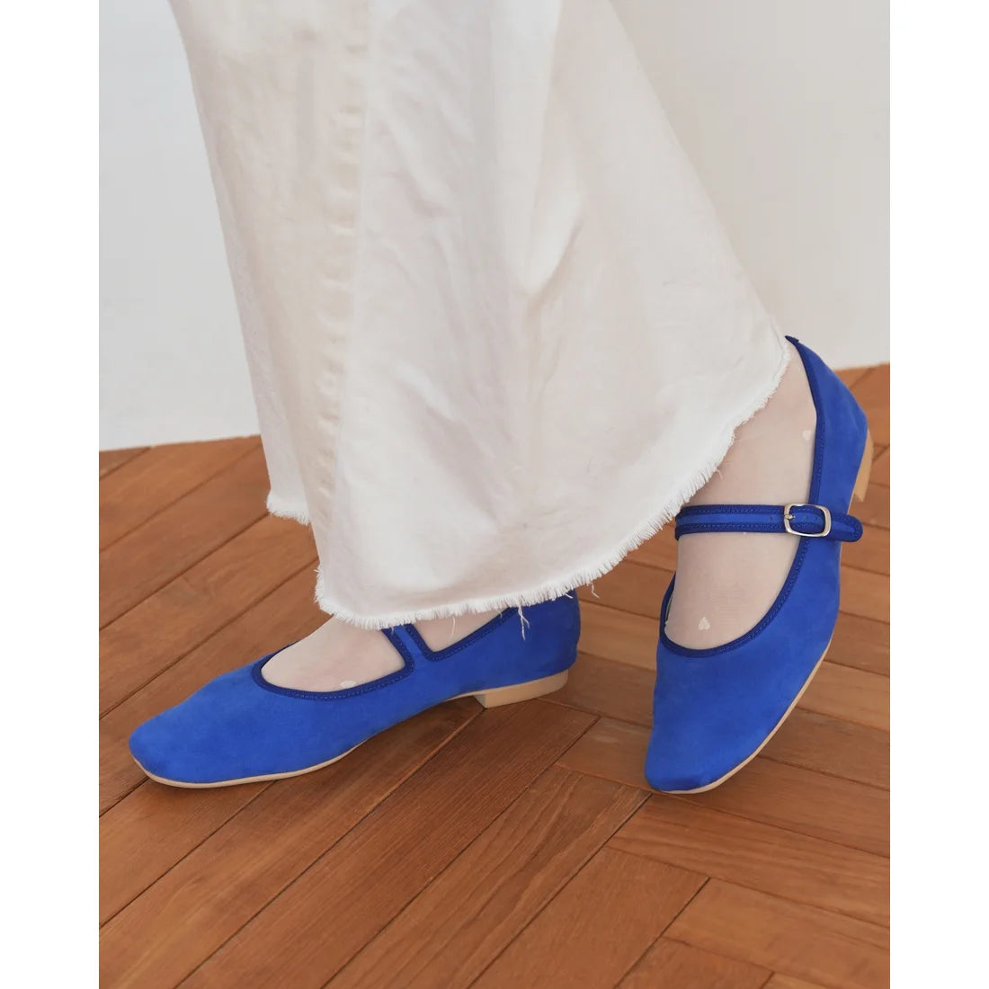 【新品預訂】日本製Emma Francis  防撥水方頭瑪麗珍（藍色絨面）(2001g S120)