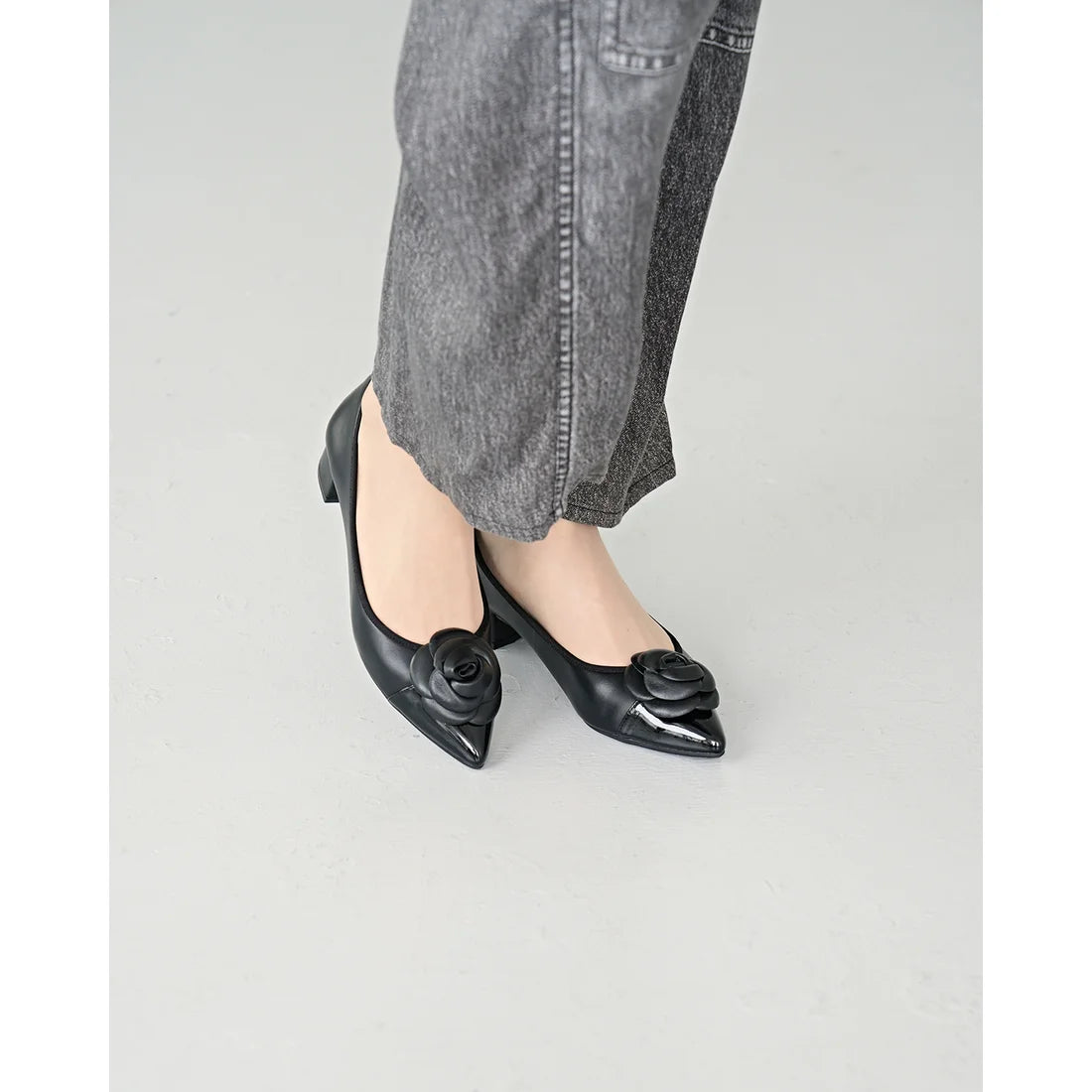 日本製 Emma Francis 胸花 3cm 高跟鞋 (黑色光面) 3002c-P 101 BLK