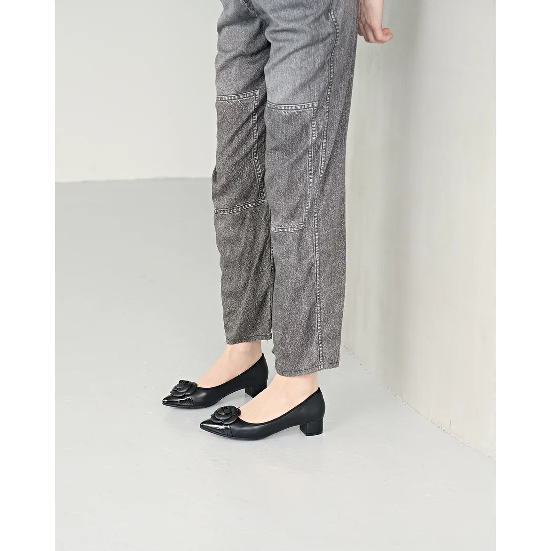 日本製 Emma Francis 胸花 3cm 高跟鞋 (黑色光面) 3002c-P 101 BLK