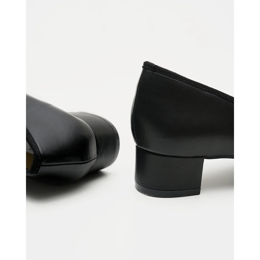 日本製 Emma Francis 胸花 3cm 高跟鞋 (黑色光面) 3002c-P 101 BLK