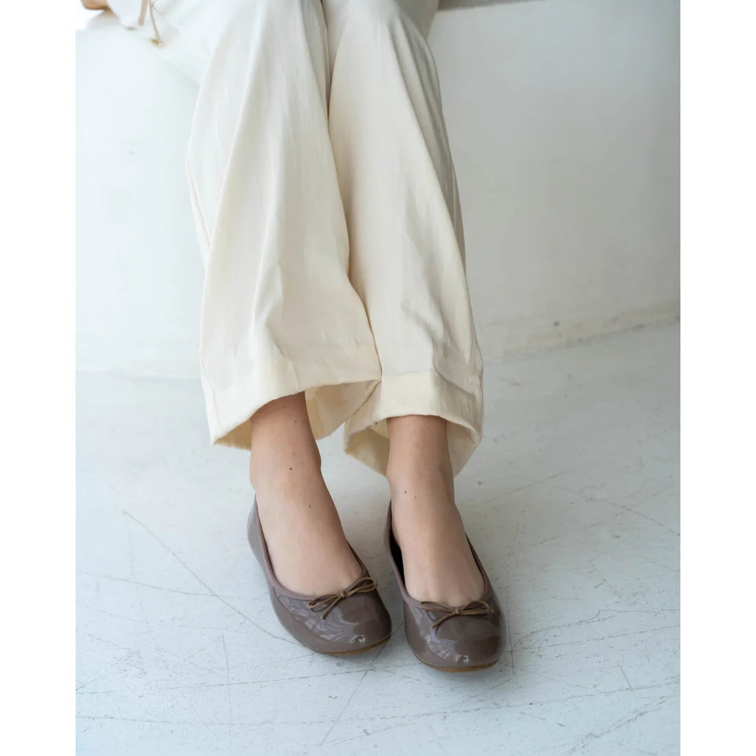 日本製 Emma Francis 圓頭平底芭蕾舞晴雨鞋 (02a-E 154)(L/Charcoal Grey Enamel)（チャコールグレー エナメル）