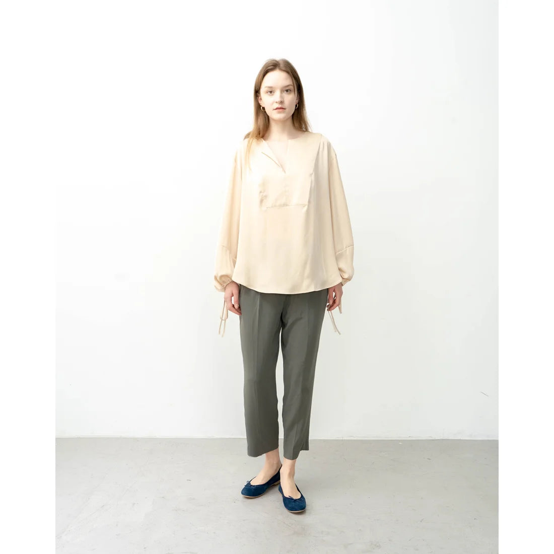日本製【珍珠色調防水】Emma Francis圓頭平底芭蕾舞鞋(02b-L S117)(Navy leather suede)（ネイビー レザースエード）