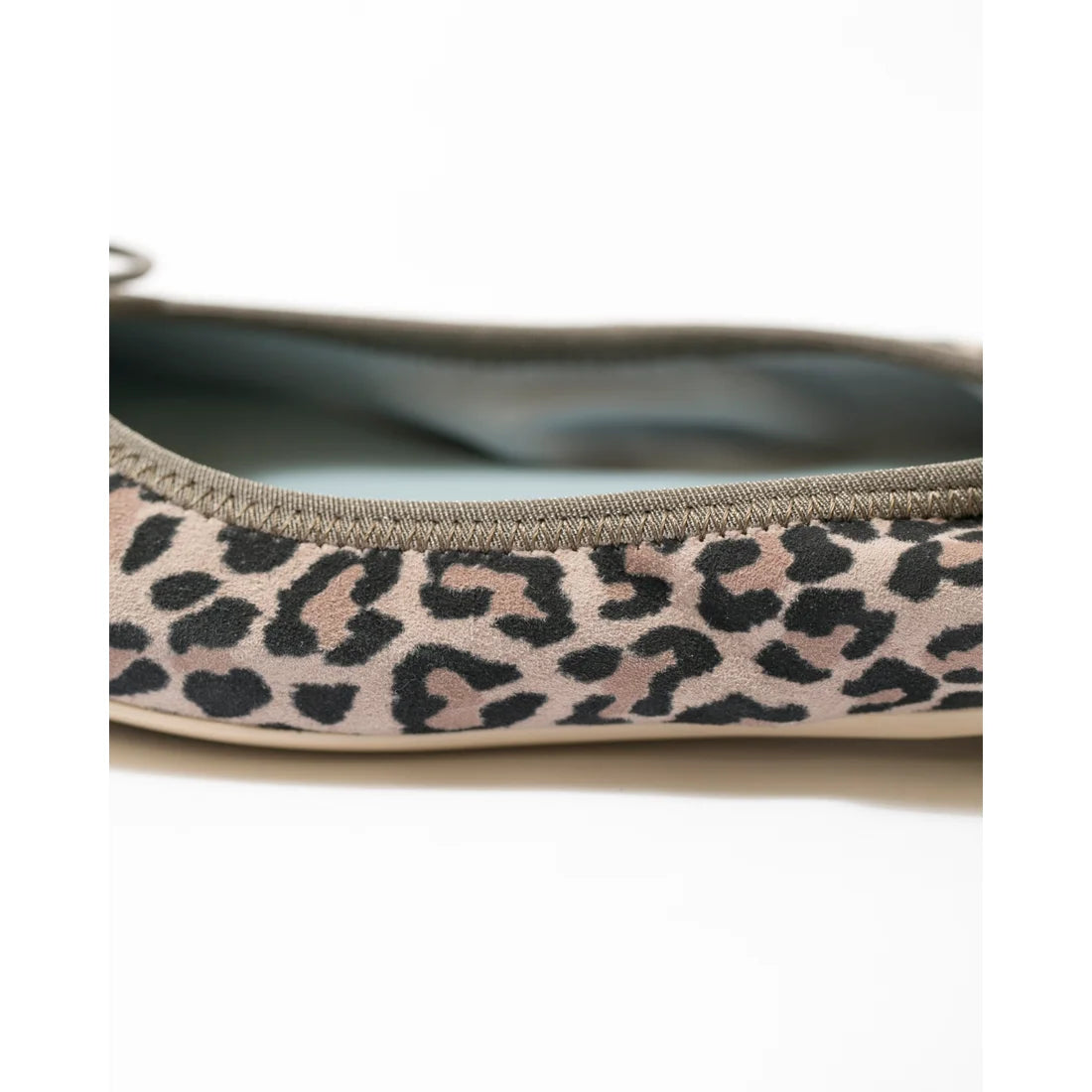 日本製【珍珠色調防水】Emma Francis圓頭平底芭蕾舞鞋(02b-L S334)(Leopard print leather suede)（レオパード柄 レザースエード）