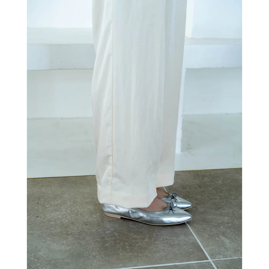 日本製【珍珠色調防水】Emma Francis尖頭平底芭蕾舞鞋 (01b-L M162) (Silver leather suede)（シルバー レザースエード）