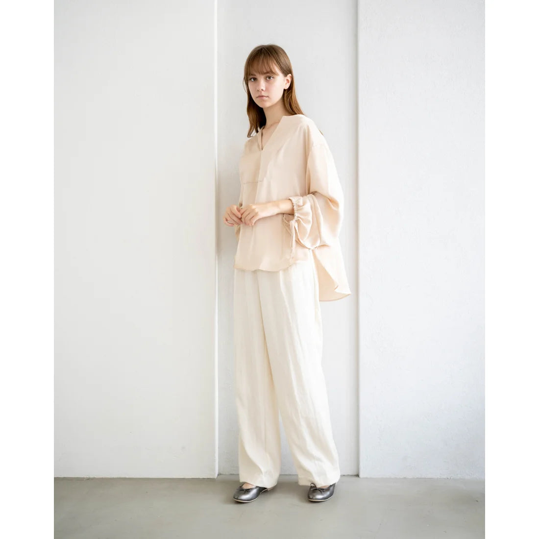 日本製【珍珠色調防水】Emma Francis圓頭平底芭蕾舞鞋( 02b-L M174 )(steel leather mylar)（スチール レザーマイラー）