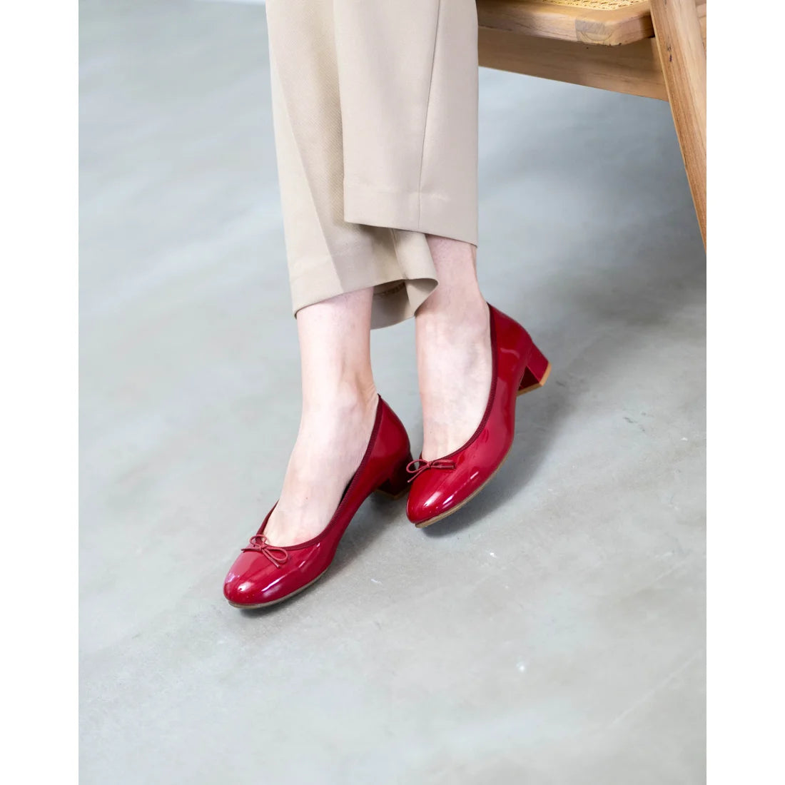 日本製【相容雨天】Emma Francis 圓頭3cm跟芭蕾舞鞋(3001a-E 135)(Red enamel)（レッド エナメル）