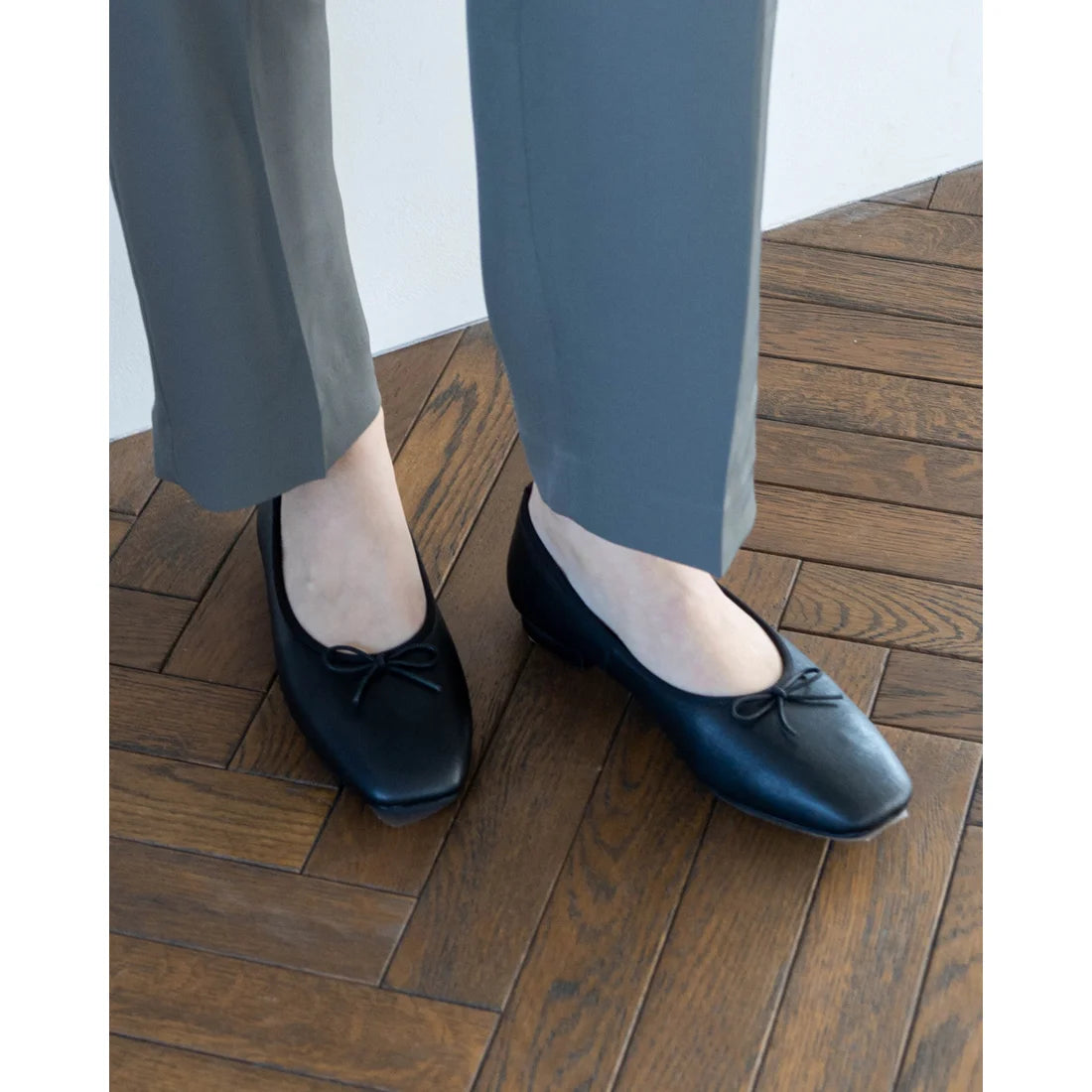 [蘋果皮][防水]Emma Francis 平底芭蕾舞鞋（黑蘋果皮光滑(03b-AP 101)(black apple leather smooth)（ブラック アップルレザースムース）