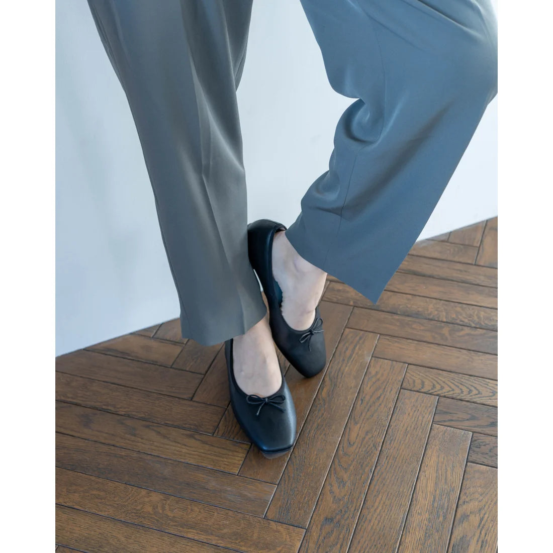 [蘋果皮][防水]Emma Francis 平底芭蕾舞鞋（黑蘋果皮光滑(03b-AP 101)(black apple leather smooth)（ブラック アップルレザースムース）
