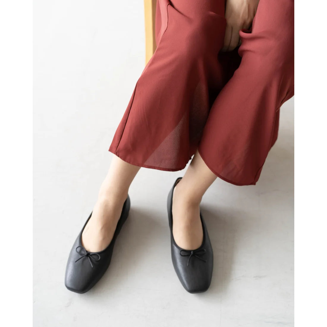 [蘋果皮][防水]Emma Francis 平底芭蕾舞鞋（黑蘋果皮光滑(03b-AP 101)(black apple leather smooth)（ブラック アップルレザースムース）