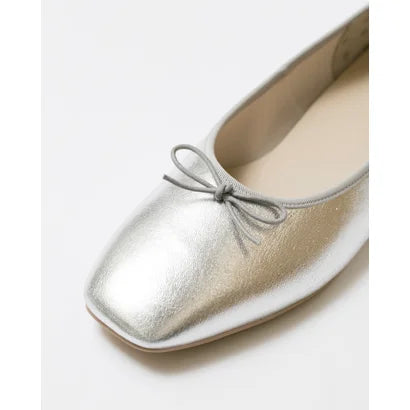 日本製【蘋果皮】【防水】 Emma Francis方頭平底芭蕾舞鞋( 03b-AP 162 )(Silver Apple Leather Smooth)（シルバー アップルレザースムース）