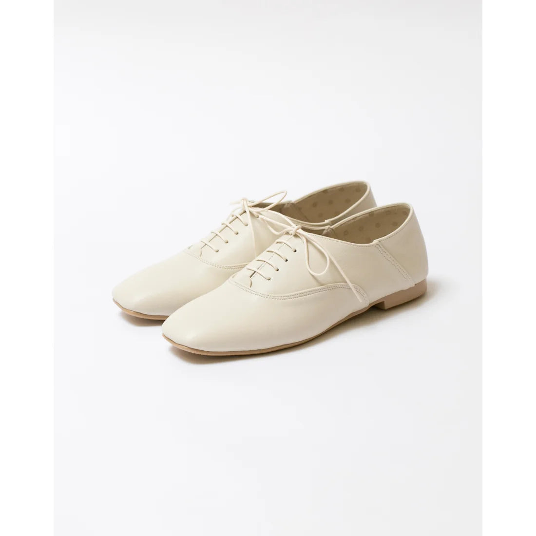 日本製 【蘋果皮】【防水】Emma Francis平底繫帶鞋（象牙蘋果皮光滑）(03d-AP 177)(ivory apple leather smooth)(アイボリー アップルレザースムース）