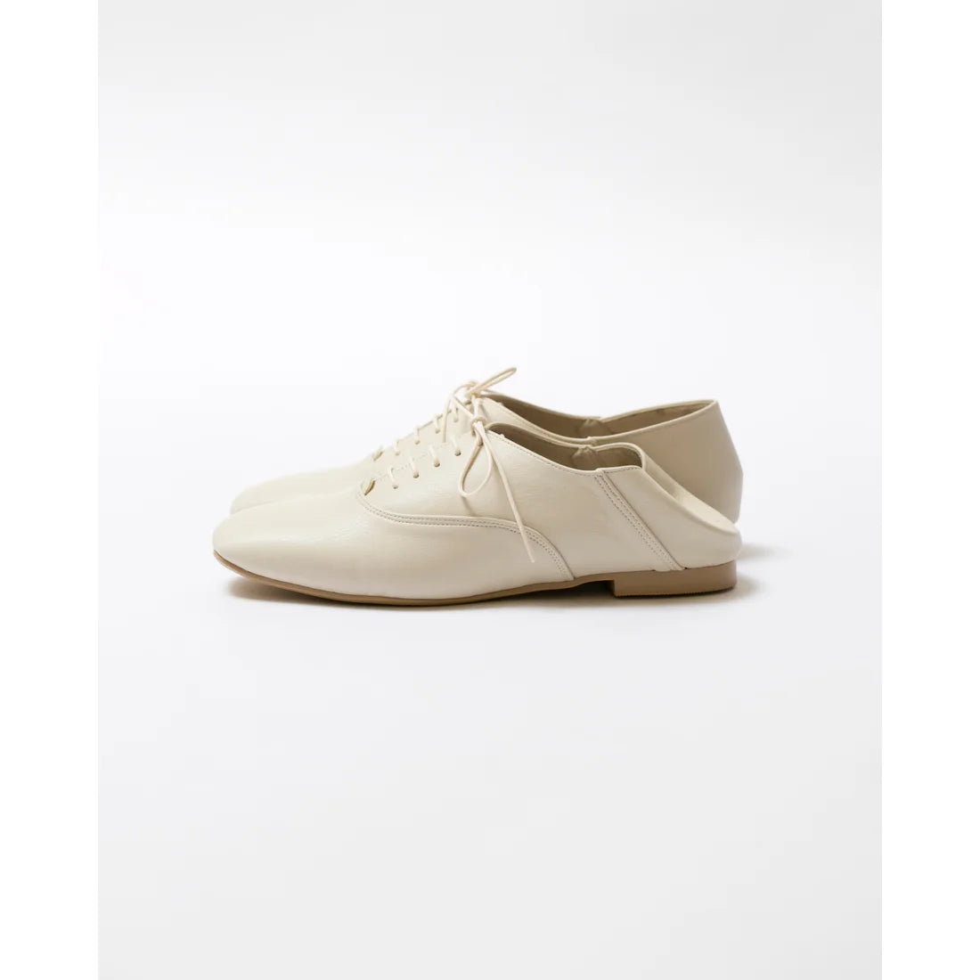 日本製 【蘋果皮】【防水】Emma Francis平底繫帶鞋（象牙蘋果皮光滑）(03d-AP 177)(ivory apple leather smooth)(アイボリー アップルレザースムース）