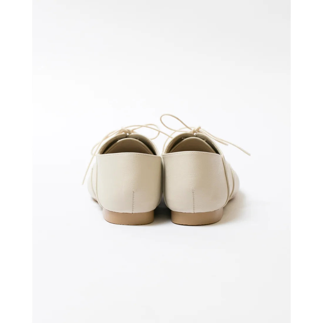 日本製 【蘋果皮】【防水】Emma Francis平底繫帶鞋（象牙蘋果皮光滑）(03d-AP 177)(ivory apple leather smooth)(アイボリー アップルレザースムース）