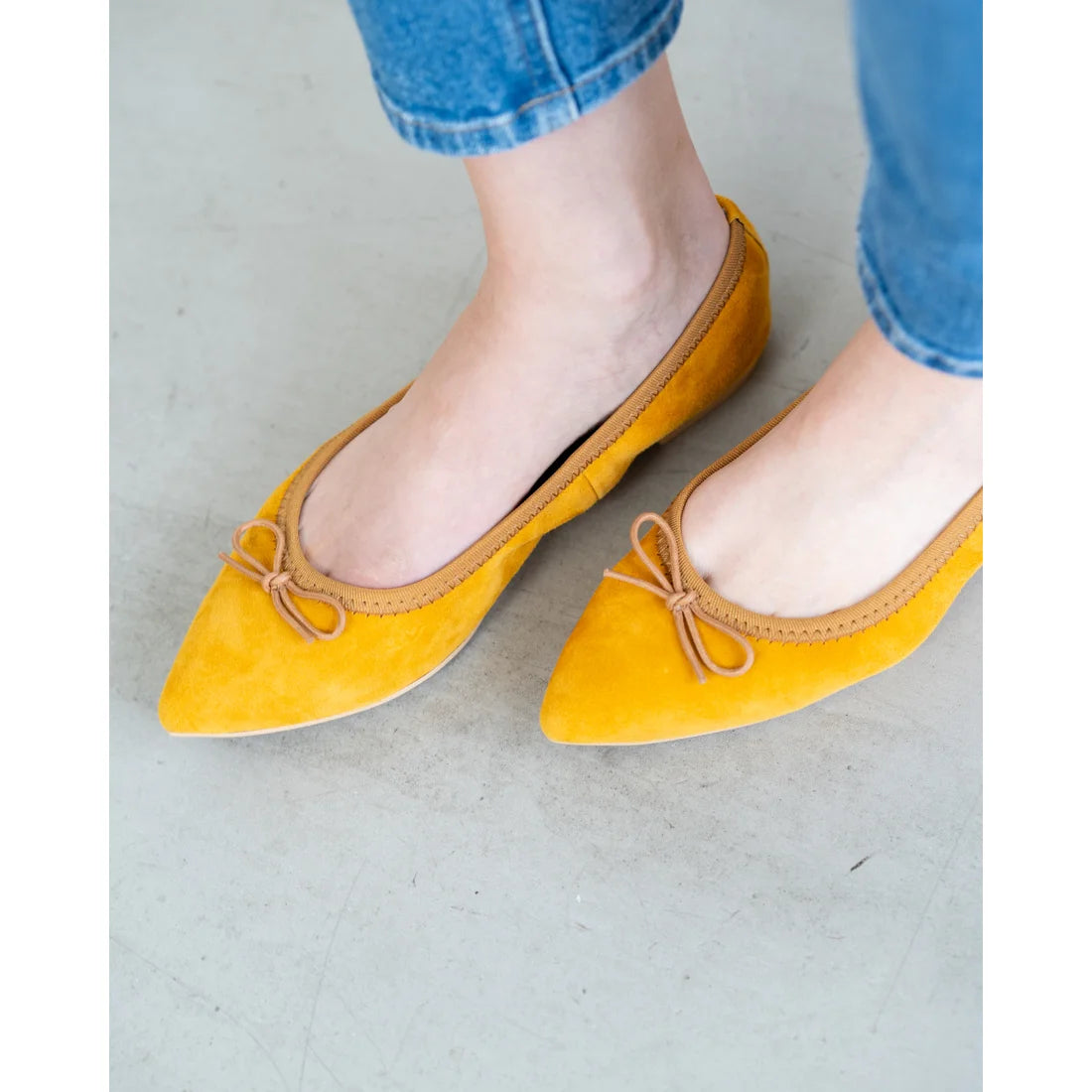 日本製【珍珠色調防水】Emma Francis尖頭平底芭蕾舞鞋(01b-L 132)(Mustard leather suede)（マスタード レザースエード）