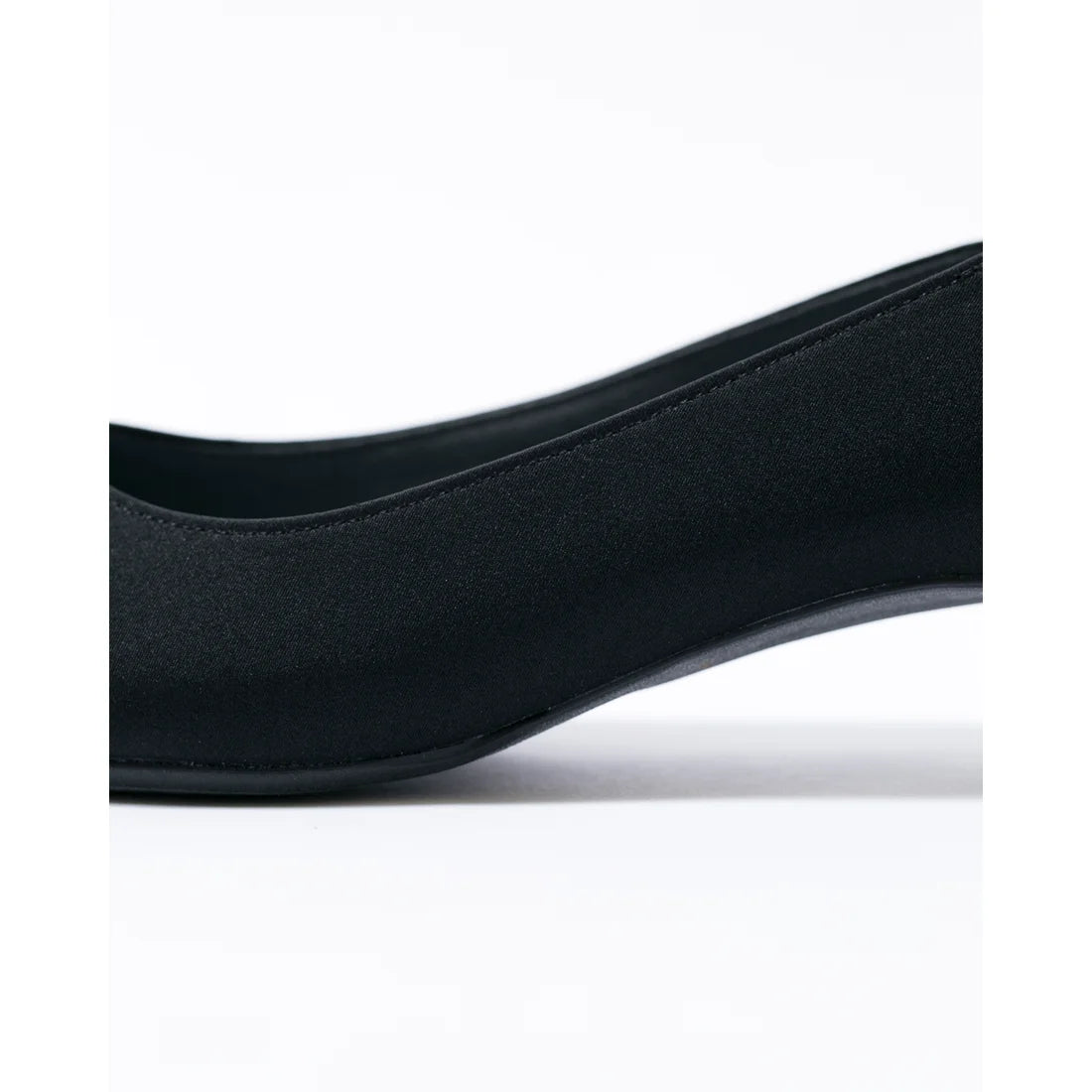 日本製 Emma Francis 尖頭3cm跟珠寶搭扣高跟鞋(3002b-ST 101)(Black satin)（ブラック サテン）