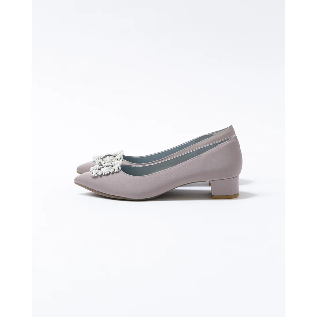 日本製 Emma Francis 尖頭3cm跟珠寶搭扣高跟鞋(3002b-ST 108)(Beige gray satin)（ベージュ サテン）