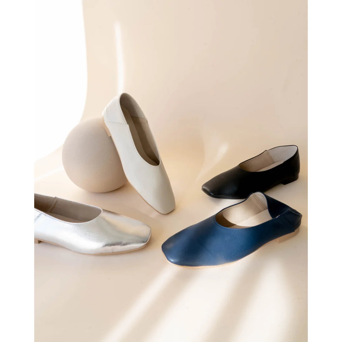 日本製 [蘋果皮][防水]Emma Francis 方頭U型平底鞋(03f-AP 117)(Navy apple leather)（ネイビー アップルレザー）