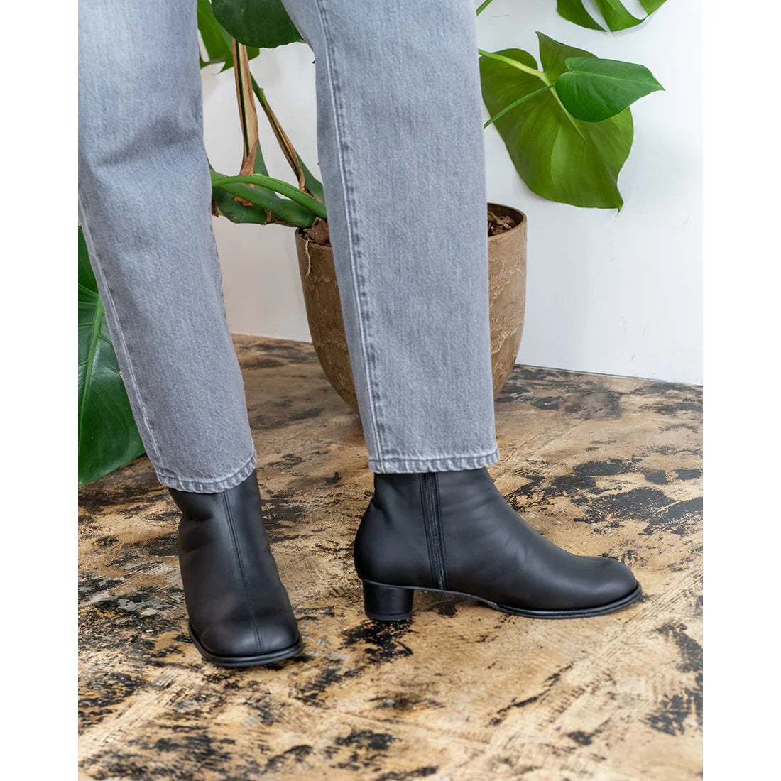 日本製【防水】Emma Francis 素面高跟靴 (9014a-L 101)(Black leather)（ブラック レザー）