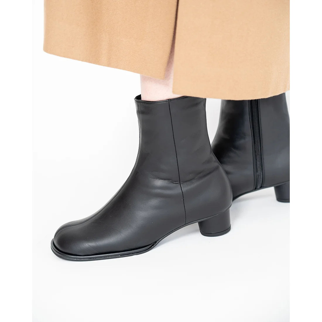 日本製【防水】Emma Francis 素面高跟靴 (9014a-L 101)(Black leather)（ブラック レザー）