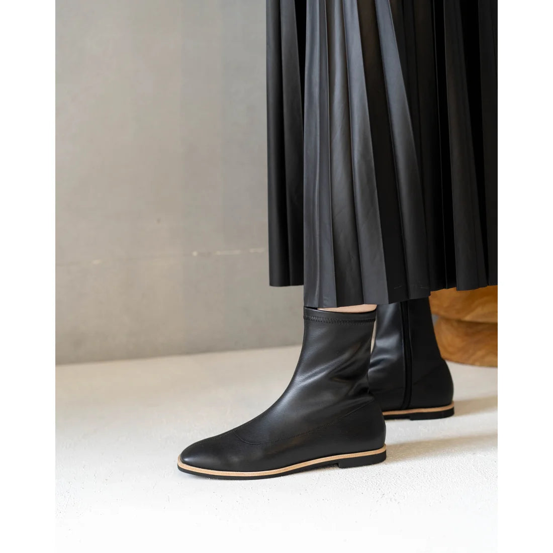 日本製 [蘋果皮][防水]Emma Francis 彈性靴子(9011a-AP 101)(Black apple leather)（ブラック アップルレザー）